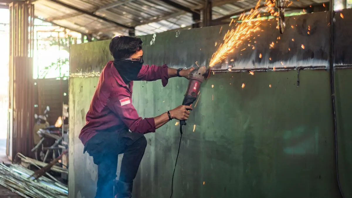 Tanda Mata Gerinda Harus Diganti dan Cara Menggantinya dengan Benar